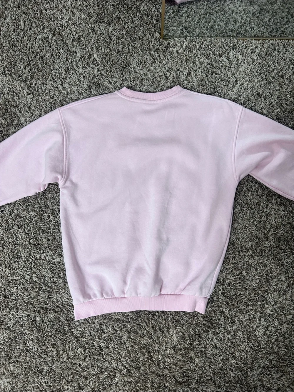 Nike Light Pink Crewneck with Coral Logo Size: Youth Large in Kids